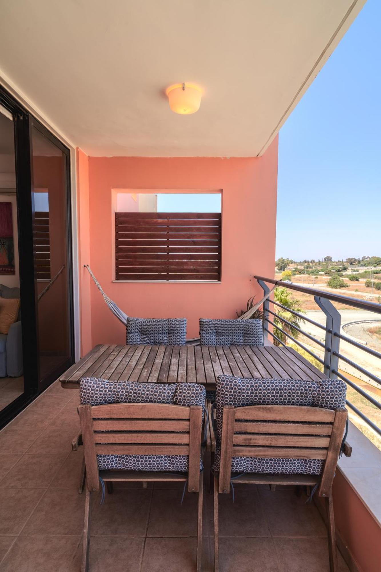 Isabella One Bedroom Ларнака Экстерьер фото